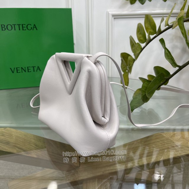 Bottega veneta高端女包 98088 寶緹嘉THE TRIANGLE BV專櫃新款白色三角形五金手提女包  gxz1137